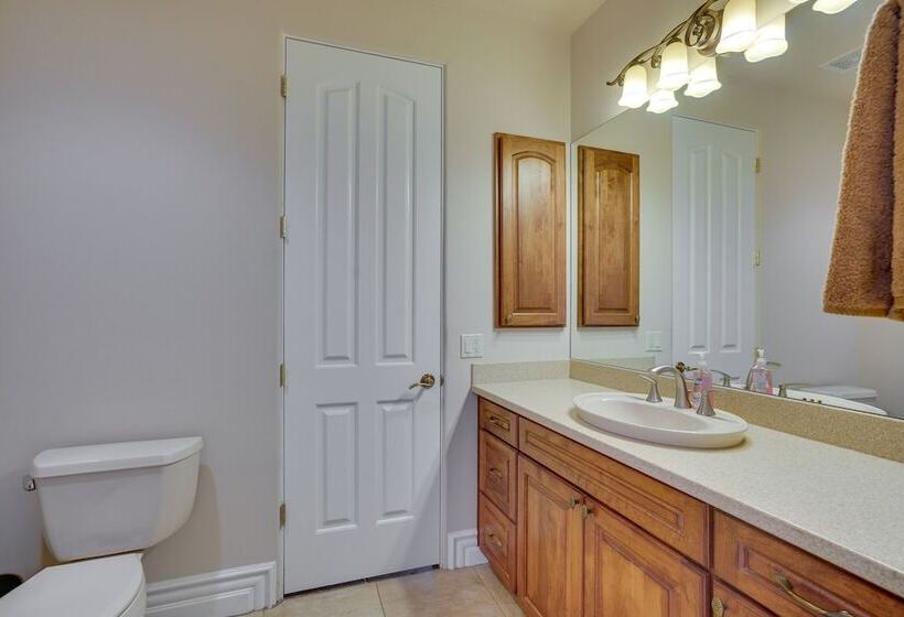 Spacious Cave Creek Home W/ Hot Tub, Yard & Views!