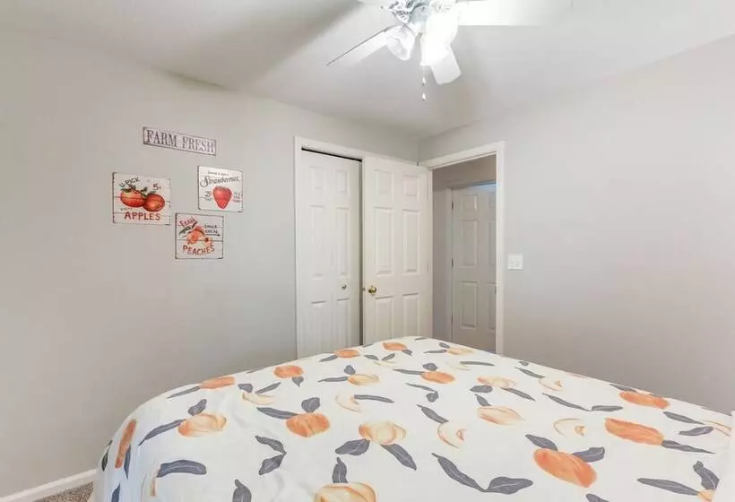 Charming Eugene Home W/ Fire Pit: 8 Mi To Uo!