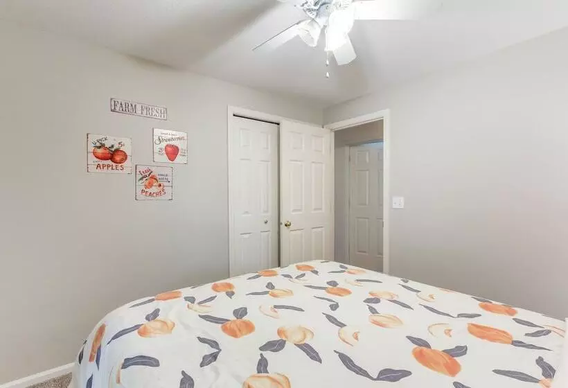 Charming Eugene Home W/ Fire Pit: 8 Mi To Uo!