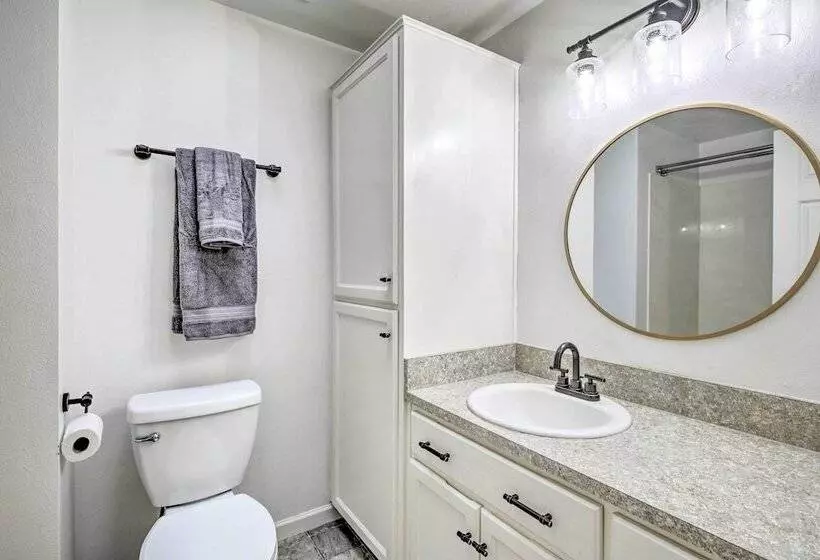 Charming Eugene Home W/ Fire Pit: 8 Mi To Uo!