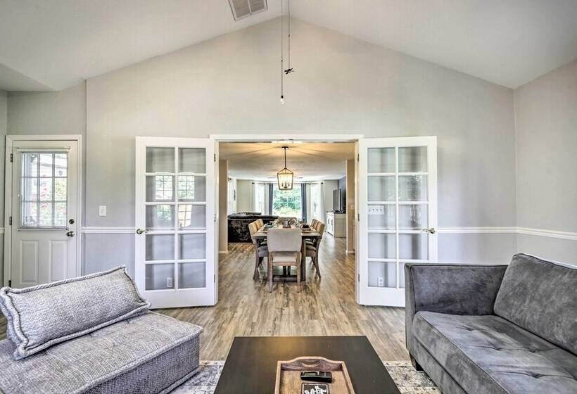 Charming Eugene Home W/ Fire Pit: 8 Mi To Uo!