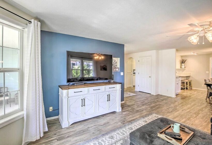 Charming Eugene Home W/ Fire Pit: 8 Mi To Uo!