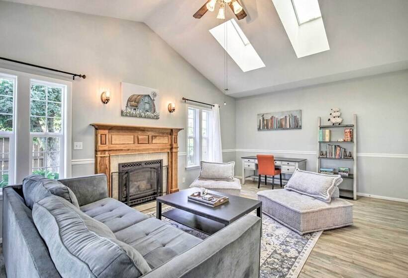 Charming Eugene Home W/ Fire Pit: 8 Mi To Uo!