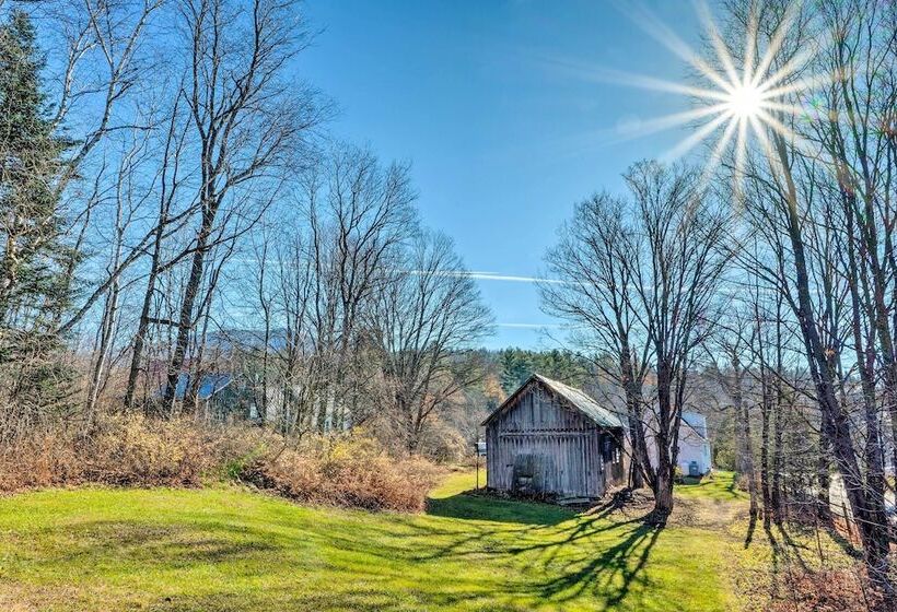 Charming Farmhouse: Walk To Village + Trails!