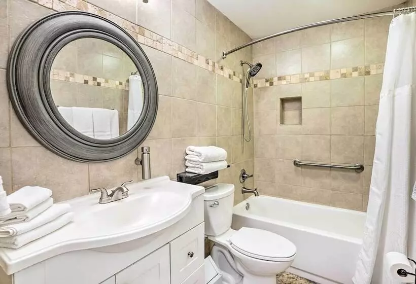 Charming Laguna Hills Home W/ Private Hot Tub