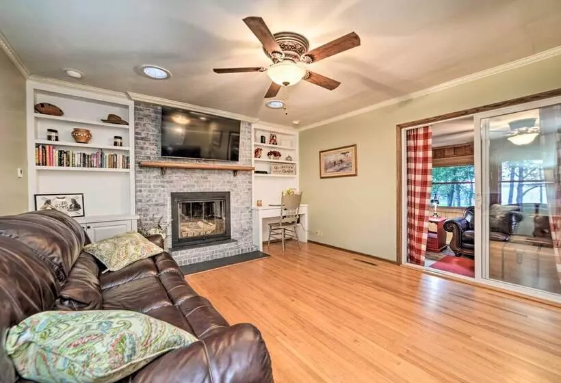 Charming Lakefront Home W/ Grill & Fire Pit!