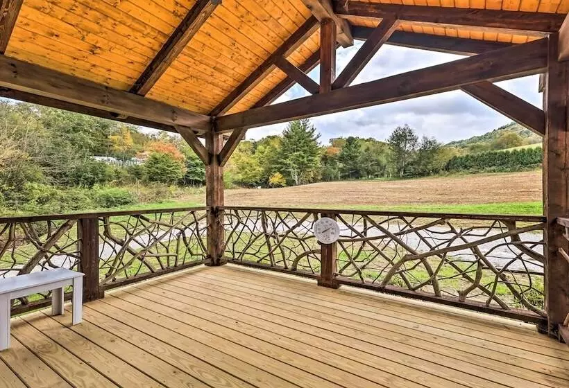 Newland Retreat W/ Creek, Near Hiking + Wineries!