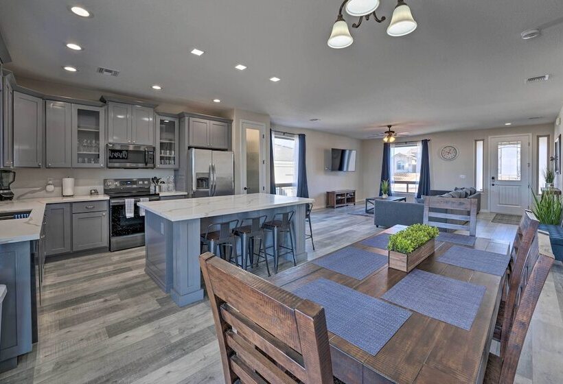 Cozy Bullhead City Home W/ Grill, 3 Mi To Co River