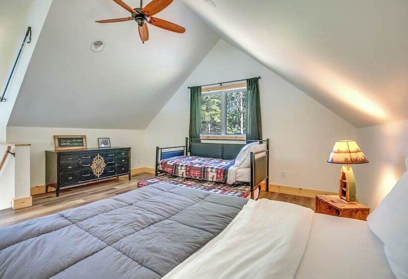 Cozy Northwoods Cabin W/ Private Lake Access