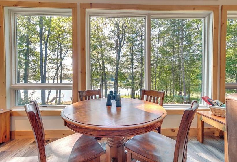 Cozy Northwoods Cabin W/ Private Lake Access