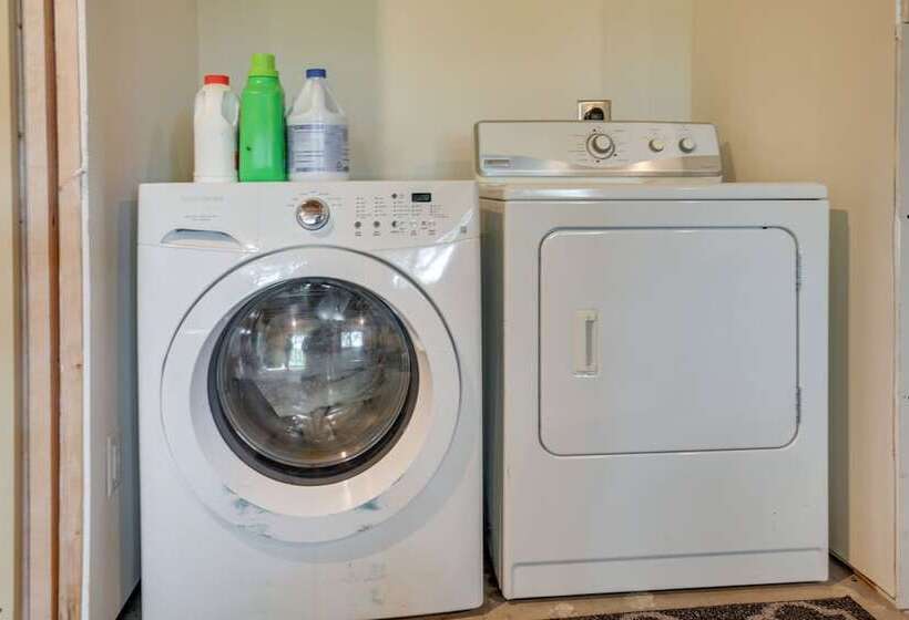 Cozy Northwoods Cabin W/ Private Lake Access