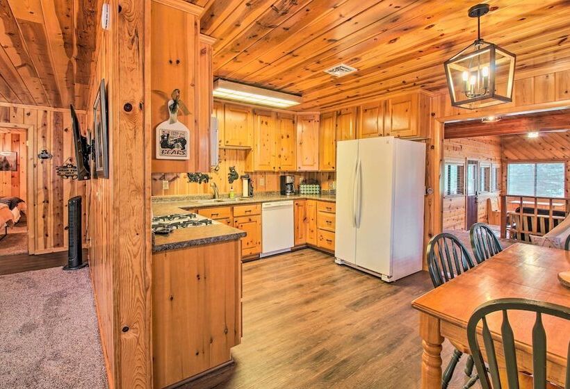 Bring A Pet: Pinetop Cabin W/ Game Room!