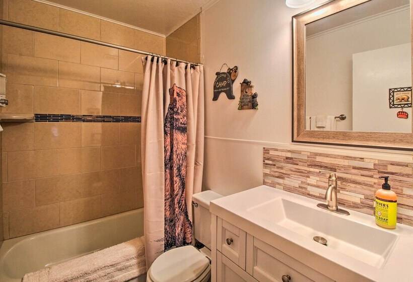 Bring A Pet: Pinetop Cabin W/ Game Room!