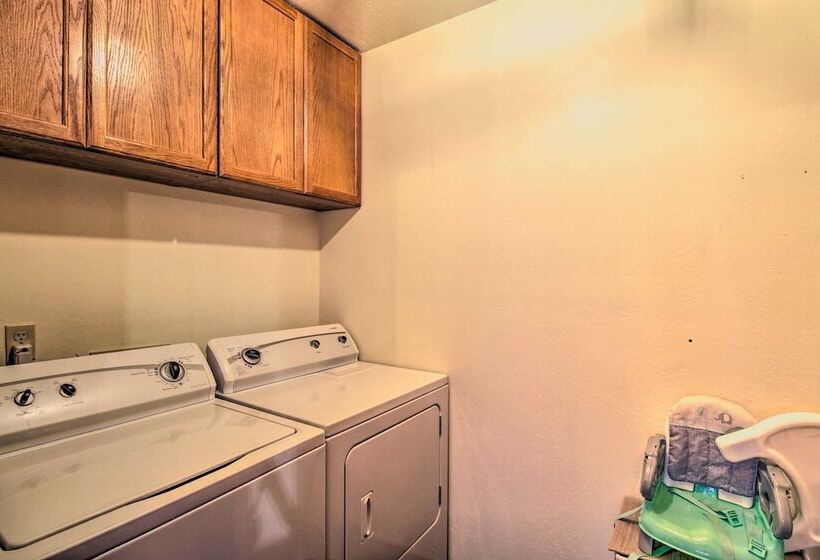 Bring A Pet: Pinetop Cabin W/ Game Room!