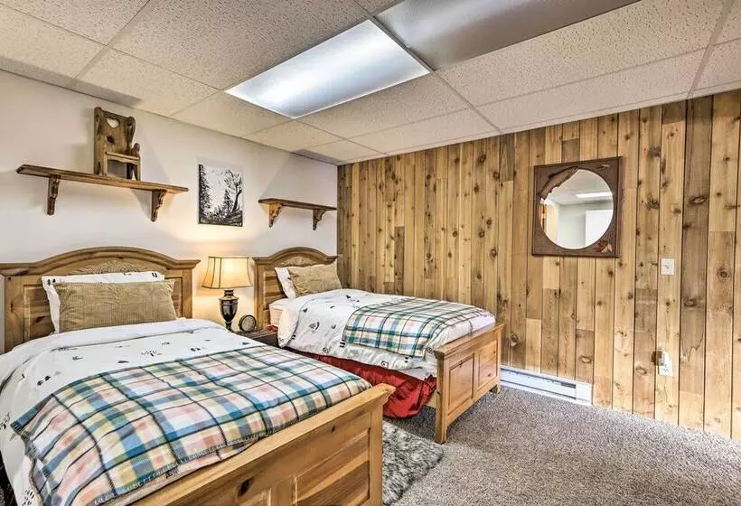 Dreamy Escape Btwn Winter Park & Lake Granby!