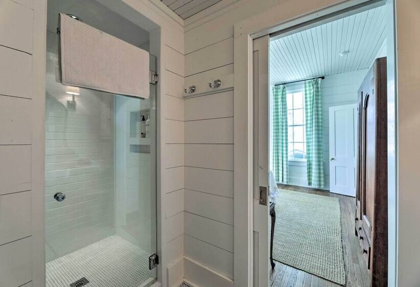 Enchanting Monteagle Retreat W/ Enclosed Patio!