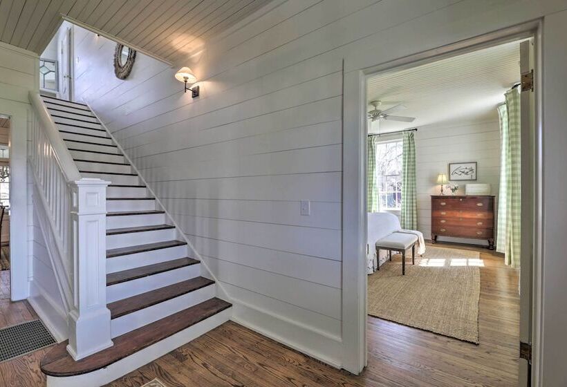 Enchanting Monteagle Retreat W/ Enclosed Patio!