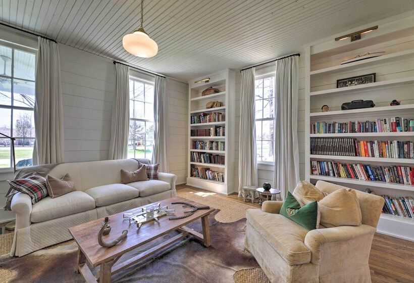 Enchanting Monteagle Retreat W/ Enclosed Patio!