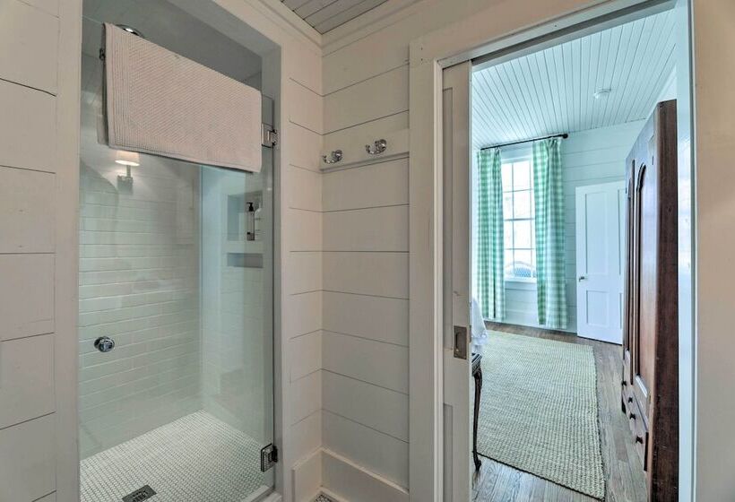 Enchanting Monteagle Retreat W/ Enclosed Patio!