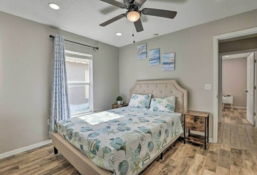 Family Home W/ Heated Pool: Near Disney World