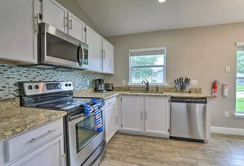 Family Home W/ Heated Pool: Near Disney World