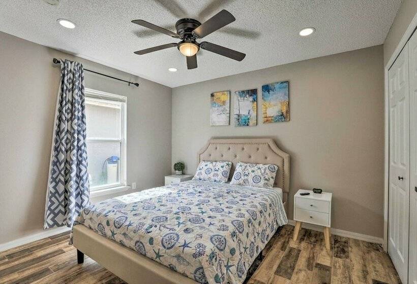 Family Home W/ Heated Pool: Near Disney World