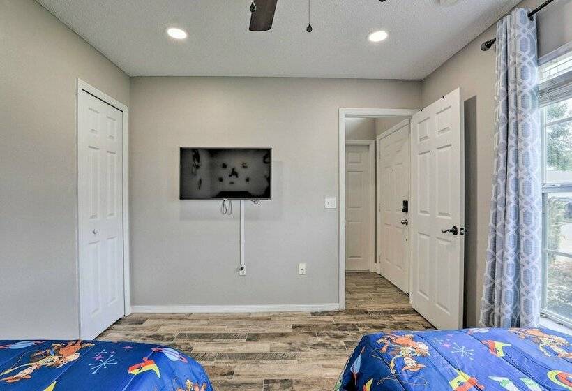 Family Home W/ Heated Pool: Near Disney World