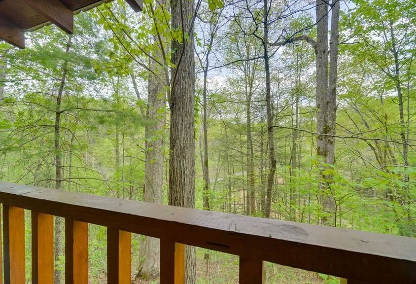 Gatlinburg Cabin W/ Pool Table ~ 6 Mi To Downtown!