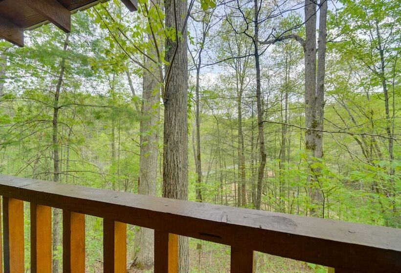 Gatlinburg Cabin W/ Pool Table ~ 6 Mi To Downtown!