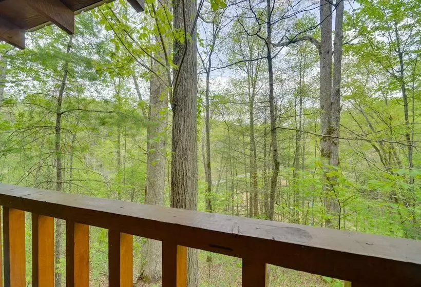 Gatlinburg Cabin W/ Pool Table ~ 6 Mi To Downtown!