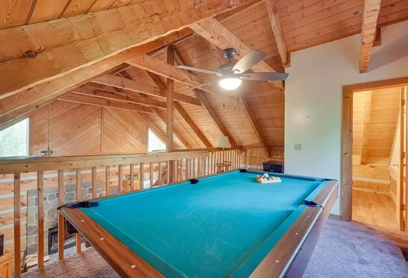 Gatlinburg Cabin W/ Pool Table ~ 6 Mi To Downtown!