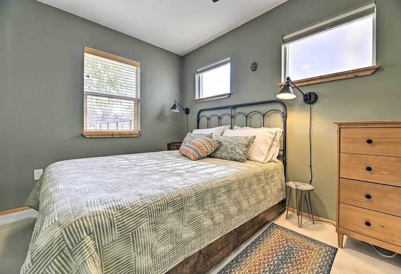 Grants Pass Home ~ 1/2 Mi To Rogue River!