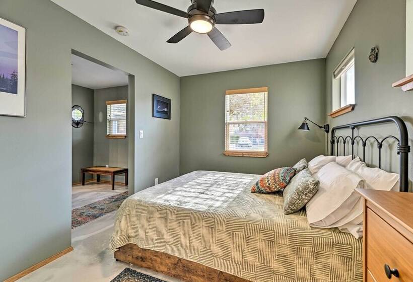 Grants Pass Home ~ 1/2 Mi To Rogue River!