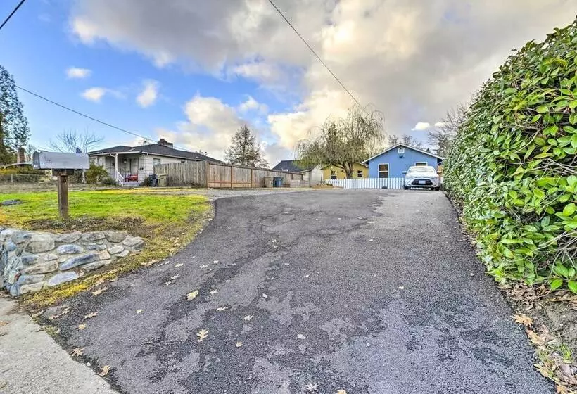 Grants Pass Home ~ 1/2 Mi To Rogue River!