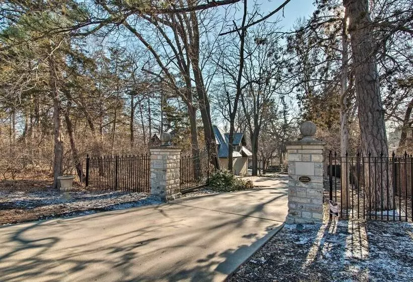 Historic Guest House On Castle Kimble Estate!