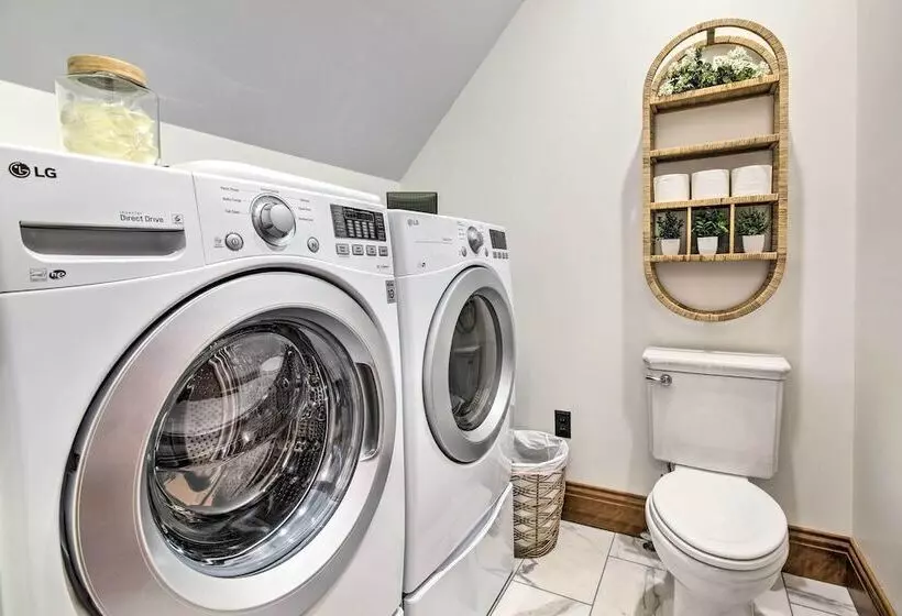 Historic Guest House On Castle Kimble Estate!