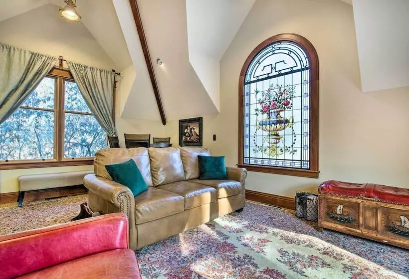 Historic Guest House On Castle Kimble Estate!