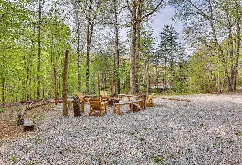 Home Near Hoosier National Forest With Fire Pit!