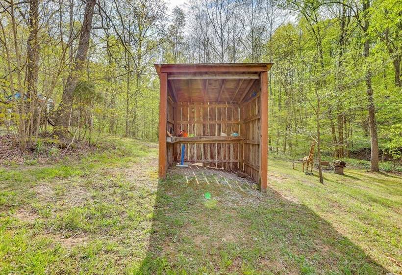 Home Near Hoosier National Forest With Fire Pit!