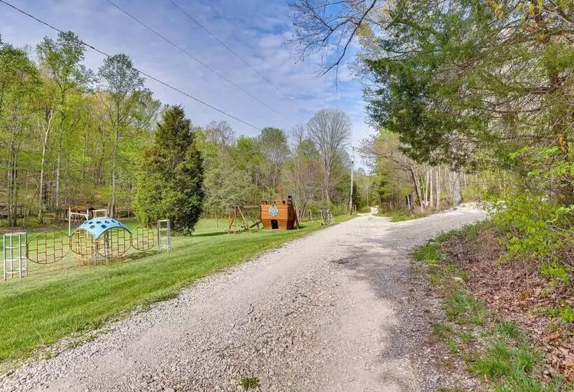 Home Near Hoosier National Forest With Fire Pit!