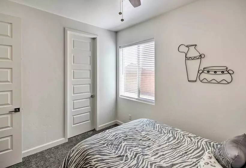 Idyllic Kingman Retreat With Yard   Near Hiking