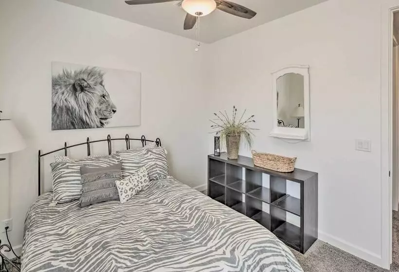 Idyllic Kingman Retreat With Yard   Near Hiking