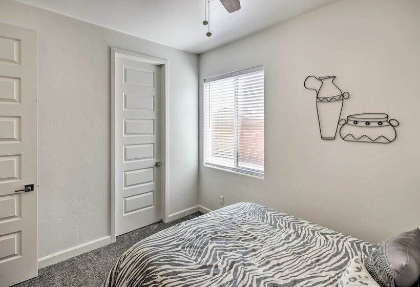 Idyllic Kingman Retreat With Yard   Near Hiking