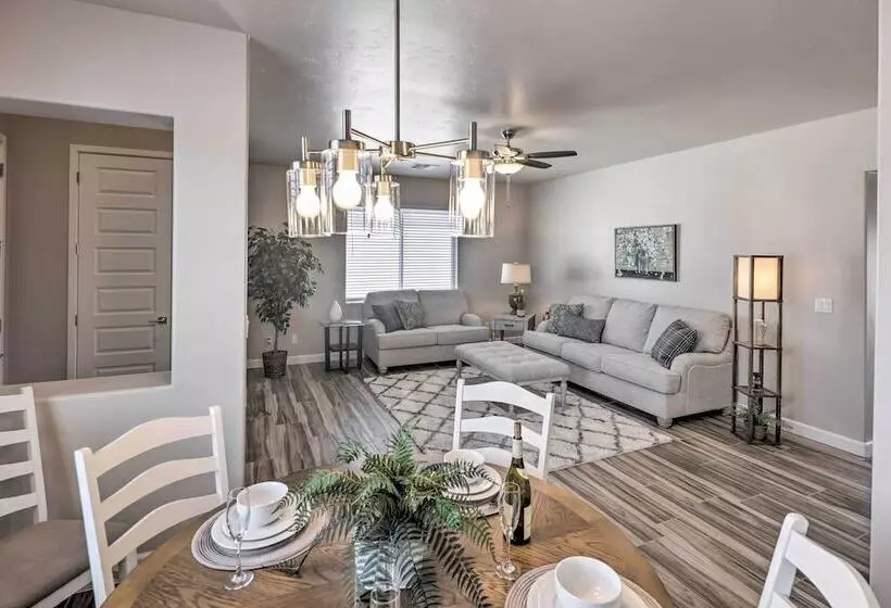 Idyllic Kingman Retreat With Yard   Near Hiking