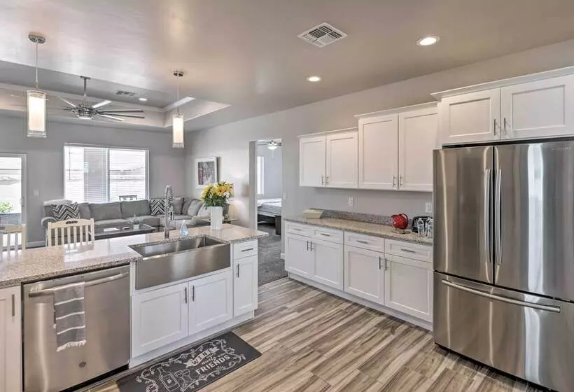 Idyllic Kingman Retreat With Yard   Near Hiking