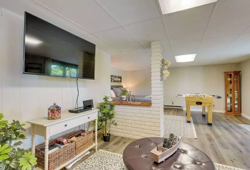 Lake House Haven: Fire Pit, Boat Dock + More!