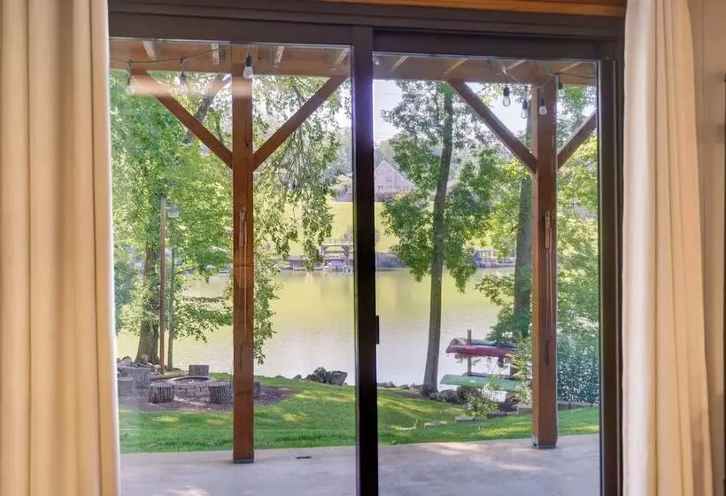 Lake House Haven: Fire Pit, Boat Dock + More!