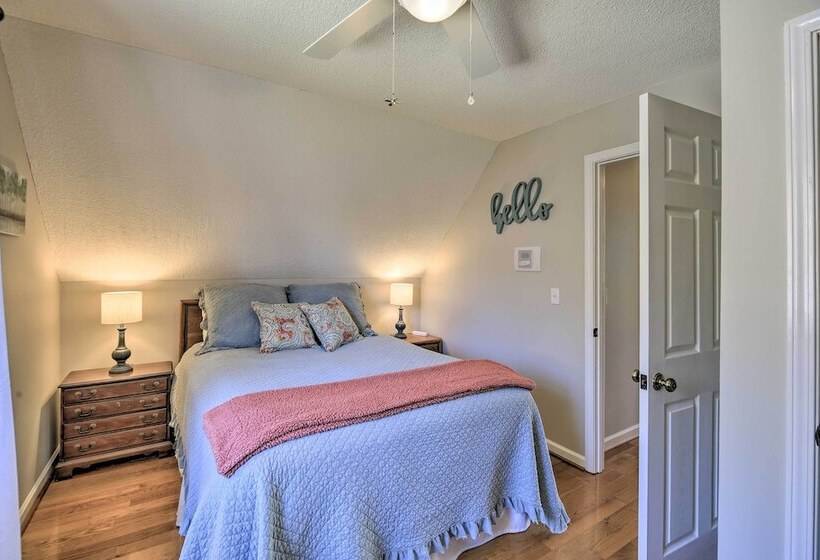 Lake House Haven: Fire Pit, Boat Dock + More!