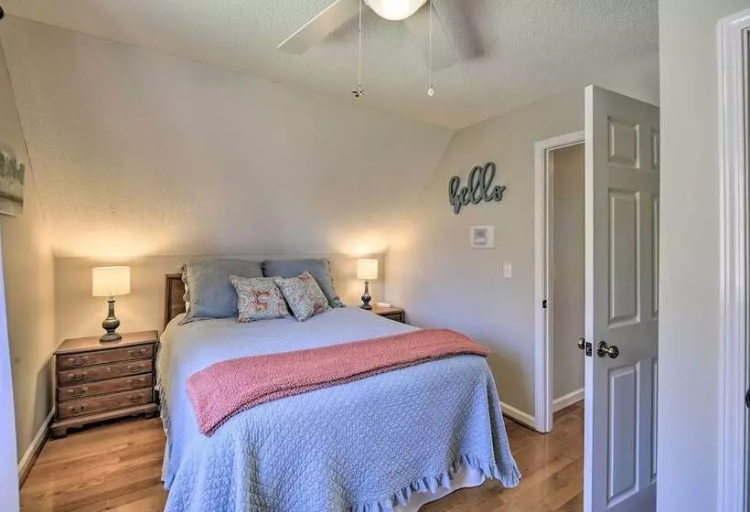 Lake House Haven: Fire Pit, Boat Dock + More!