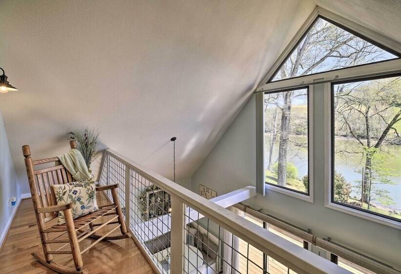 Lake House Haven: Fire Pit, Boat Dock + More!